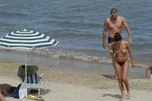 Sexy mature girls on Vilanova topless beach