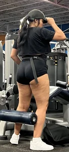 [OC] Latina MILF Cheeks out at the gym