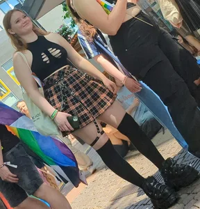 Hot redhead at CSD