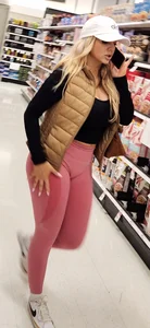 Pink dump trump