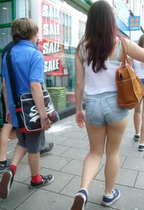 Various sexy teens in little shorts