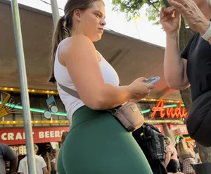 Green Spandex Close Ups (Tournament Archives)