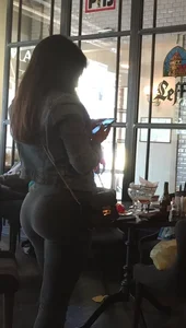 Girl with Sexy Bubble Ass in Tight Pants Cafe Creepshot