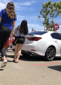 College chick in the parking lot in leggings with a nice ass and vtl
