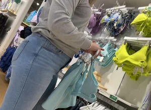 Pawg blondie