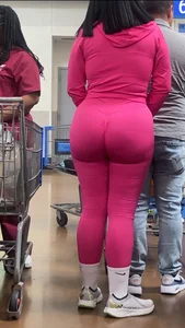 Milf of the day! Perfect fatass in all pink