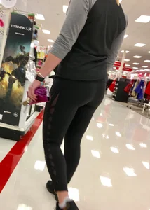 Target blonde with glasses has a nice ass in tight leggings