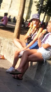 Rich ice cream, Delicious legs