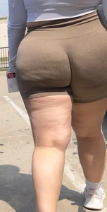 Big booty white girl