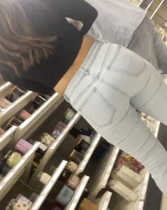 RE: Nice asian booty jeans closeup🍑