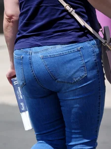 Outside Creepshots