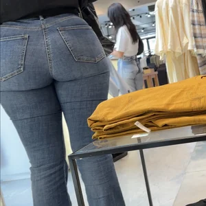 (OC) Brunette, wide hips, full ass, small waist and flare🧪