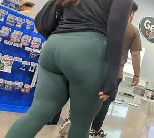 Big Booty with insecure BF (OC)