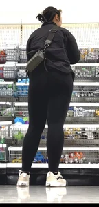 2 pretty thick ass asians in yoga pants upshotted at Target