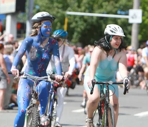 Seattle Fremont Solstice smoking hot nude painted lady with nice pussy and body