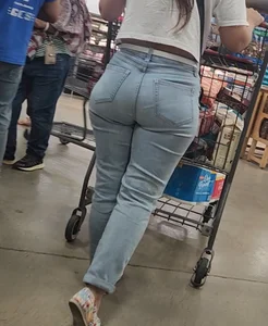 Out In The Wild 27 ( My favorite MILF Latina )