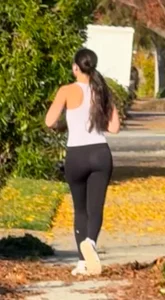 FAT ASS IN LEGGINGS (CLOSE UPS) OC
