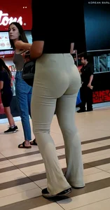 Petite Bubble Butt in Ribbed Pants