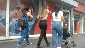 Blonde PAWG in tight jeans (OC)