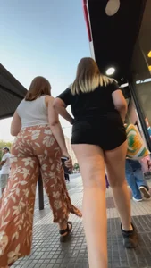 A duo of big asses white girls (OC)