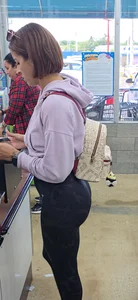 Slim Waist Nice Butt, Pixar Mom Figure Latina OC+Gif