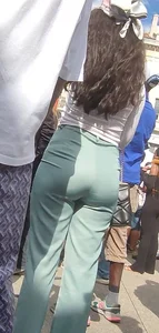 Nice teen ass in pants (first post and pics)