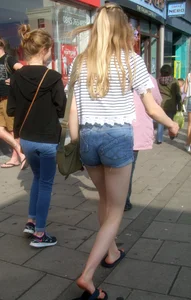 Various sexy teens in little shorts