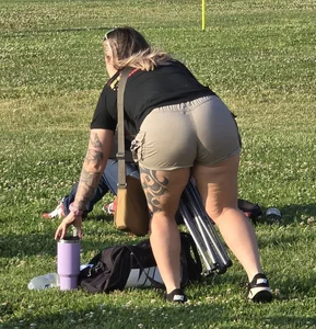 Football mom deep crack on her