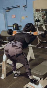 Fat ass milf at the gym