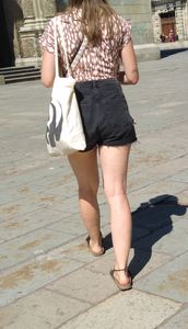 Some girls with a nice leg and peach