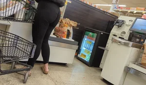 Phat ass at self checkout  / Not OC