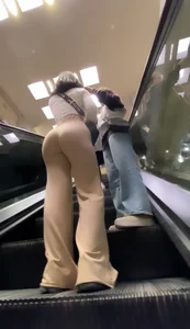 EXTRAORDINARY ASS (NOT OC)