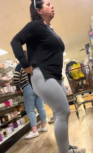 Thick White Suburb Milf in Spandex