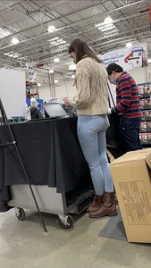 Hot girl at Costco in skin tight jeans with a great ass