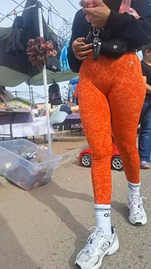 Slim latina perfect body in orange leggings [oc]