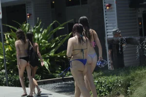 Florida beach and bikini girls