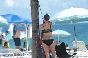 Another gallery of sexy Deerfield Beach girls in bikinis