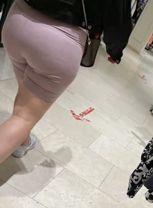 Pinkish leggings shorts on a big ass