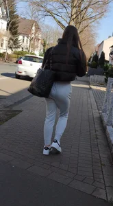 Teen butt in sweatpants