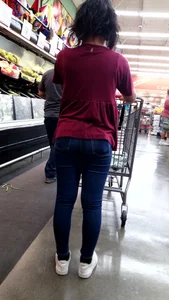 Latina tight jeans shopping