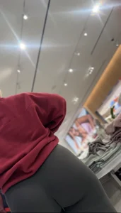 Thick Blonde Lululemon Pawg Employee with a fat cameltoe