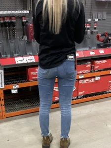 Slim Blonde in Blue Skinny Jeans Creepshot