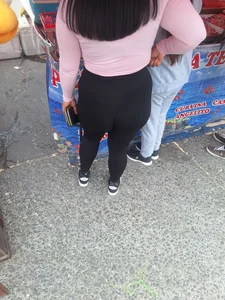 chubby butt in black leggings,[OC] part 3.