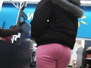 Ebony girl with a cute booty and vpl in pink sweats at Walmart