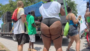 (OC) Tonka Butt Dazzles Her Café Royale