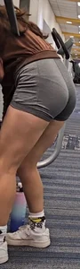Sexy Ass College Girls in the Gym