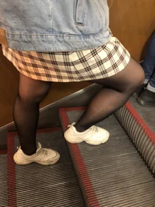 Candid Girl In a Skirt With Sexy Legs in Black Pantyhose And Sneakers Subway Escalator Creepshots Gallery