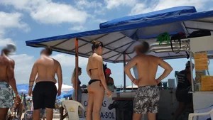 Brazillian beach creepshots, huge gallery of candid girls in swimsuits