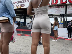 Cute Slim Fit Round Perky Bubble Booty Girl