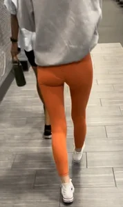 Slim Asian  in leggings